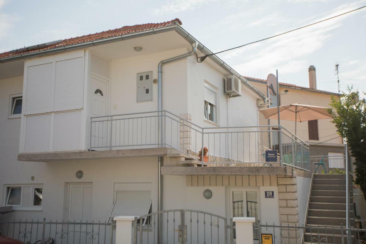 Apartment Ana Vodice Esterno foto