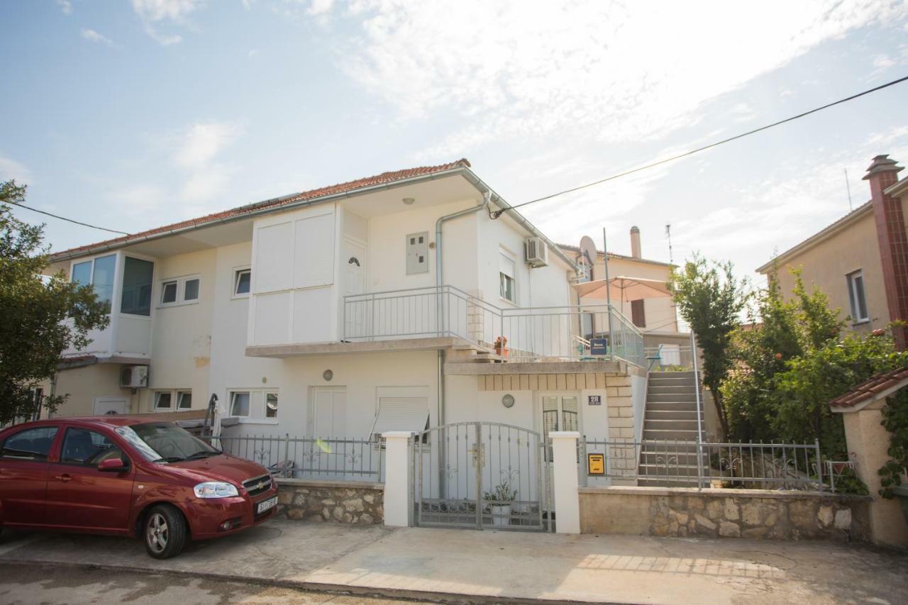 Apartment Ana Vodice Esterno foto