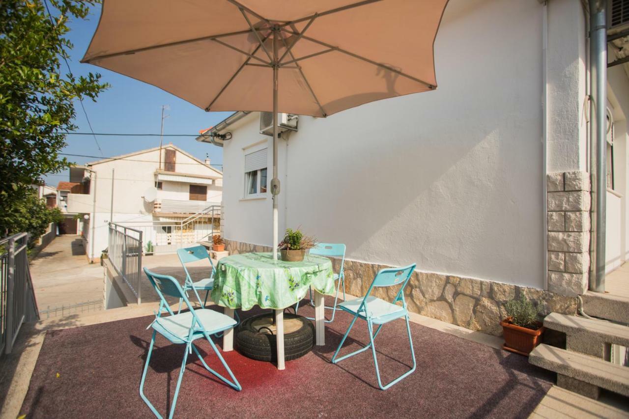 Apartment Ana Vodice Esterno foto