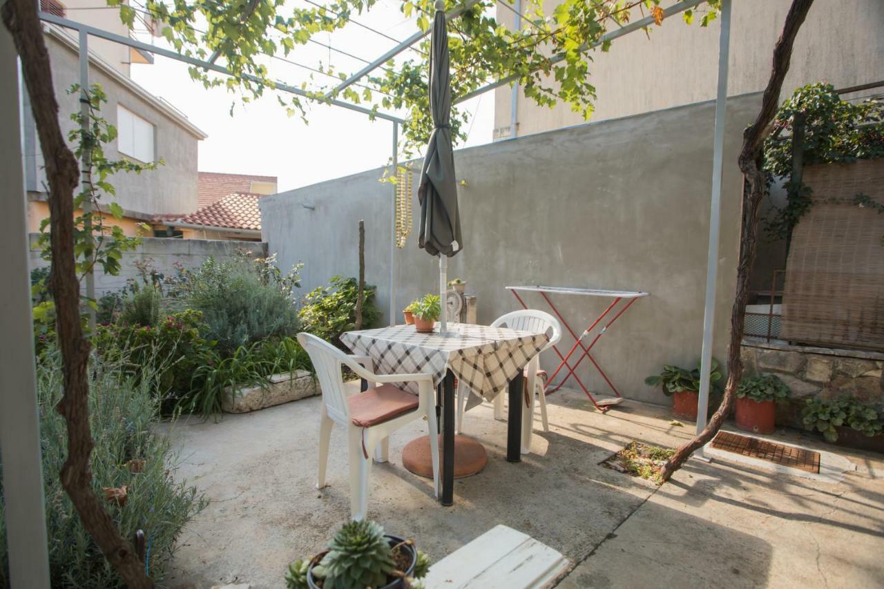 Apartment Ana Vodice Esterno foto
