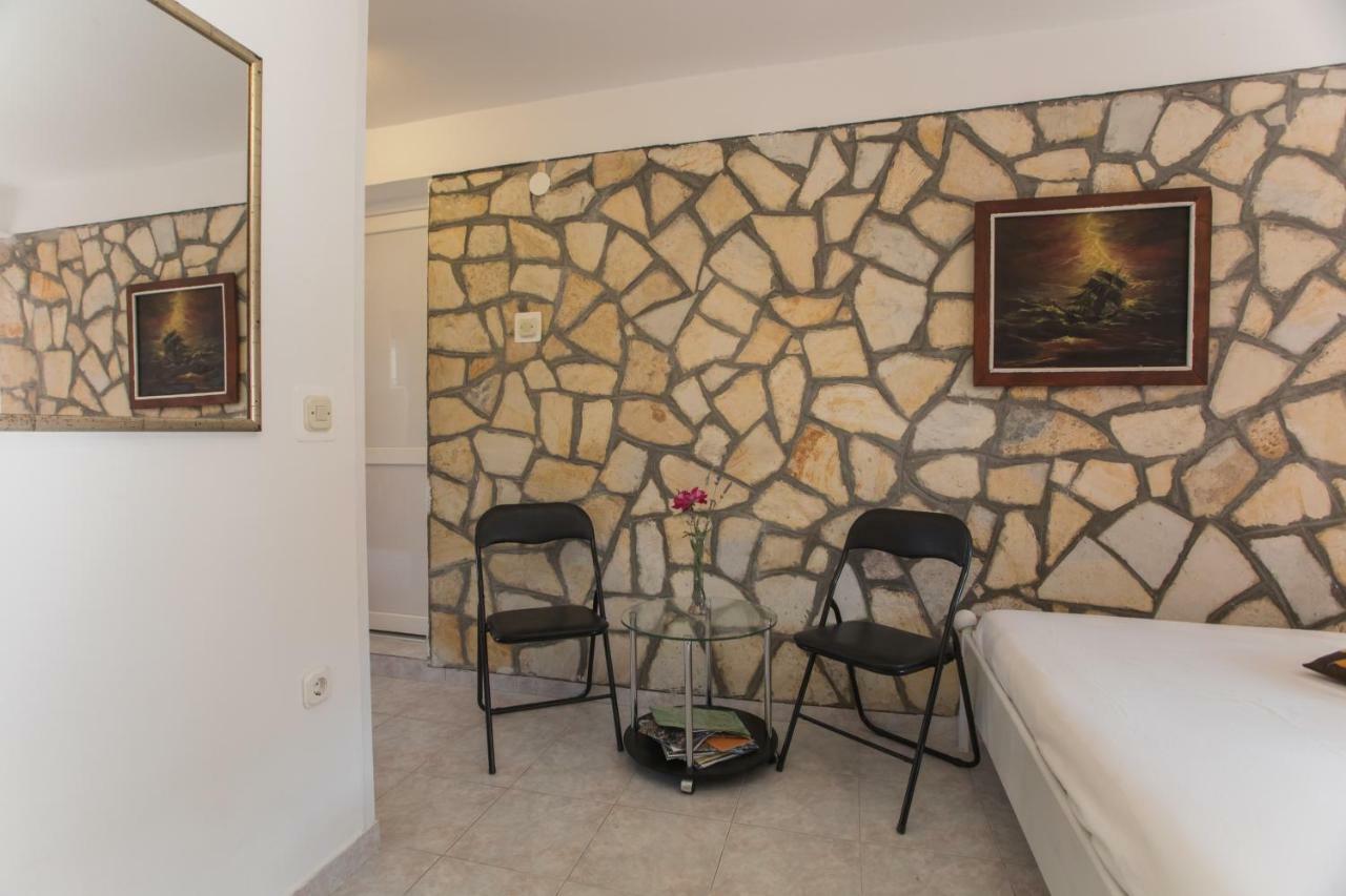 Apartment Ana Vodice Esterno foto