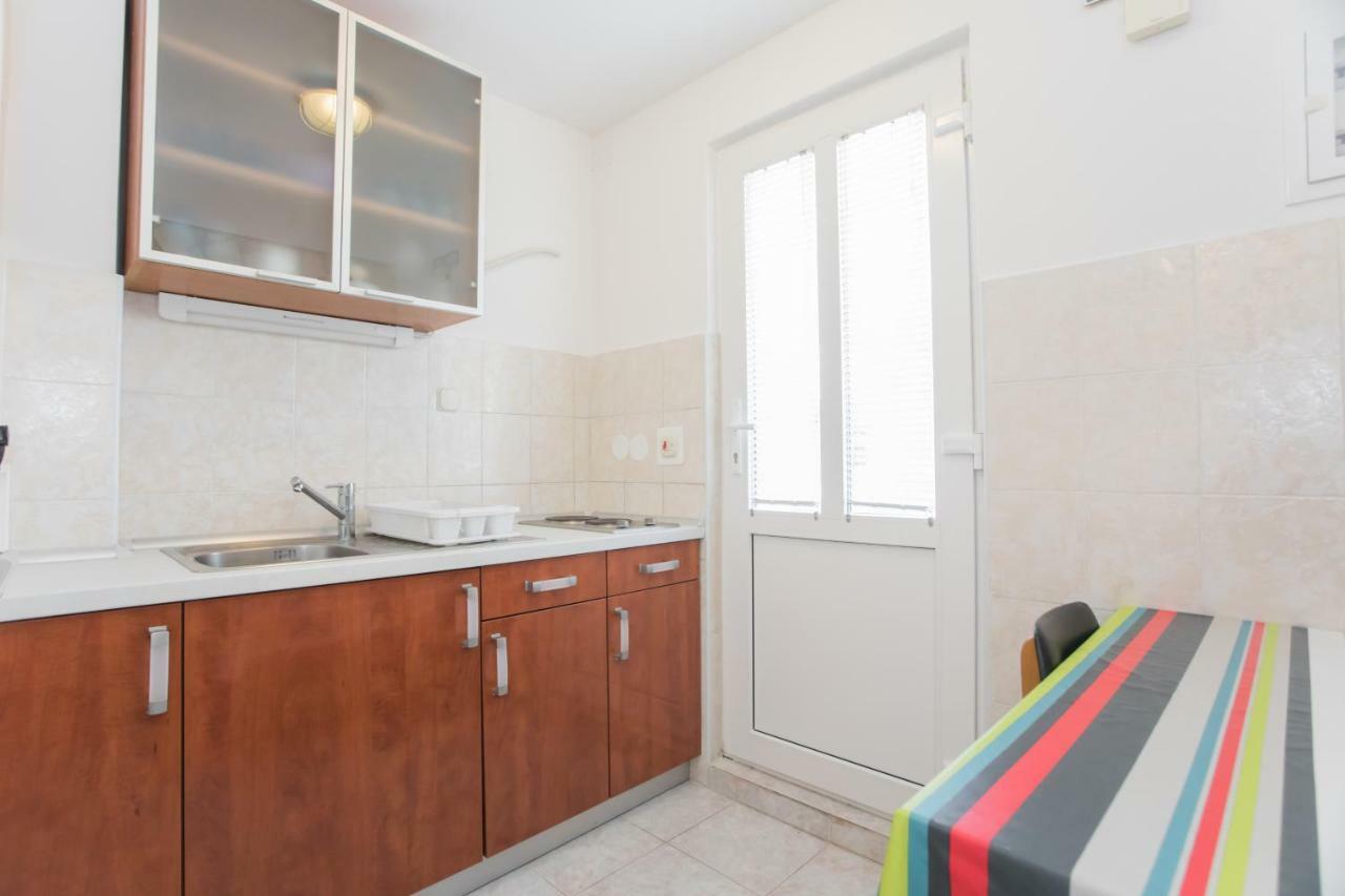 Apartment Ana Vodice Esterno foto