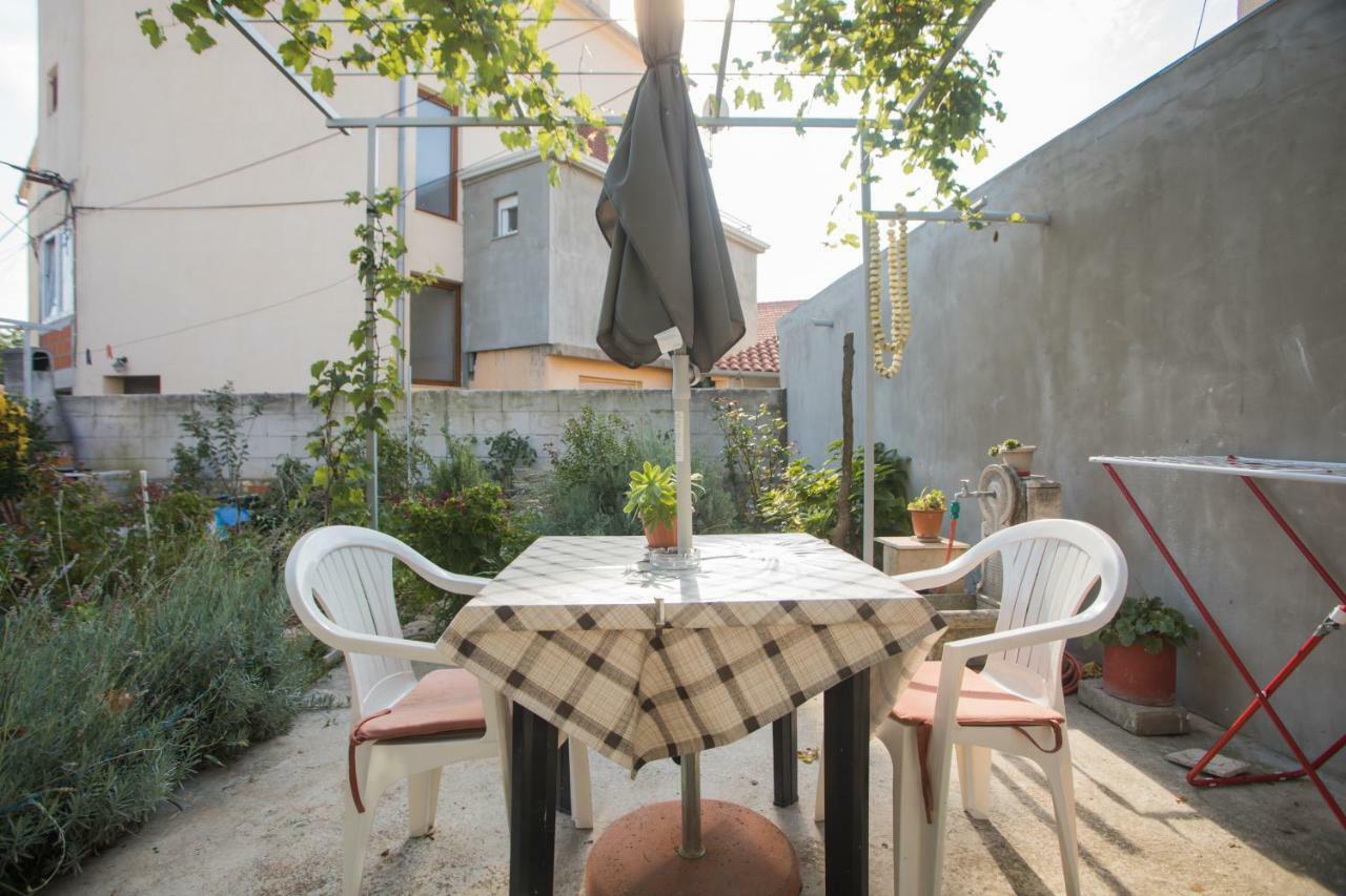 Apartment Ana Vodice Esterno foto